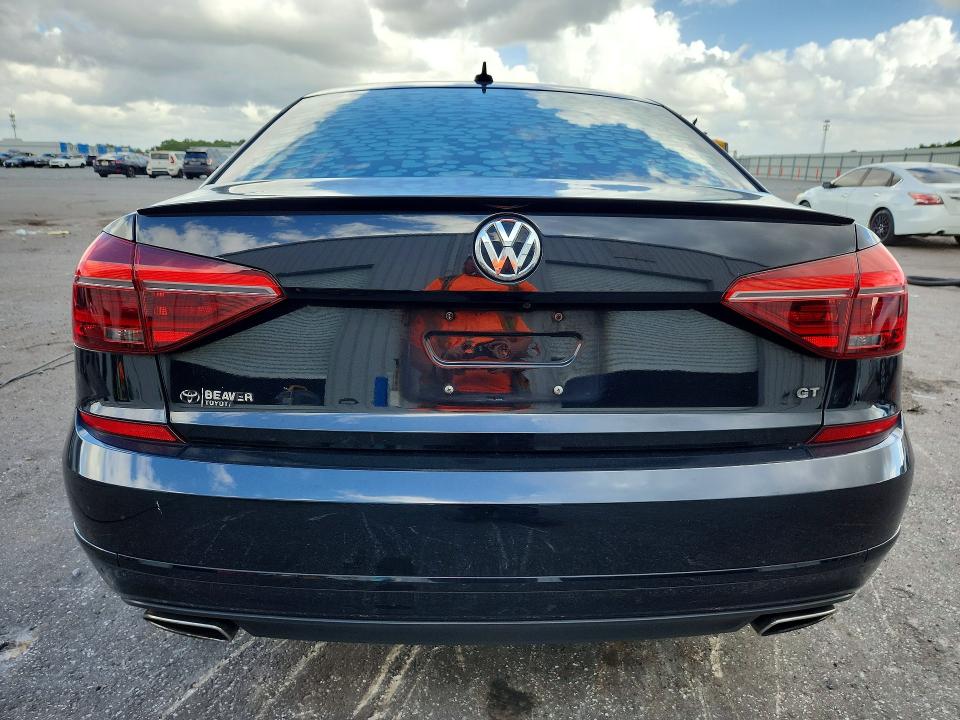 Photo 6 from auction – 2018 VOLKSWAGEN PASSAT with VIN 1VWJM7A34JC050830