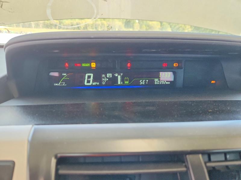 Zdjęcie 9 z aukcji – 2014 TOYOTA PRIUS V z VIN JTDZN3EU9EJ006418