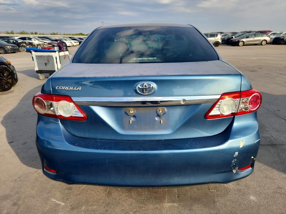 Снимка 6 от търг – 2013 TOYOTA COROLLA с VIN 5YFBU4EE1DP177127
