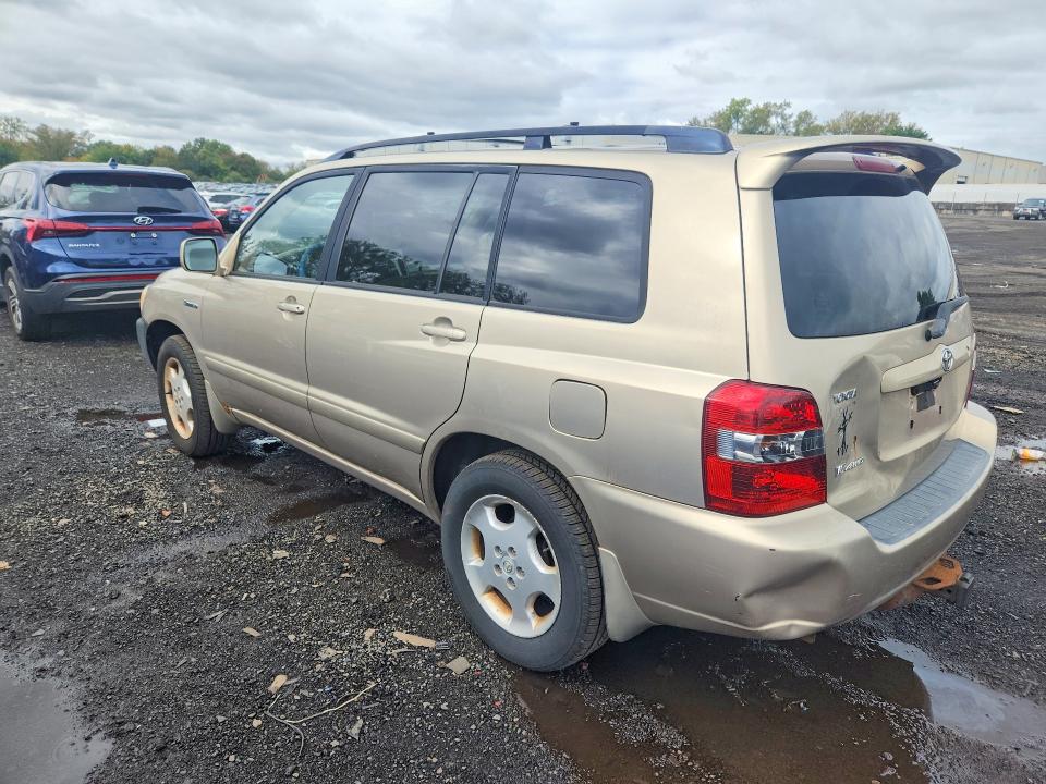 Photo 2 from auction – 2004 TOYOTA HIGHLANDER with VIN JTEEP21A040048992