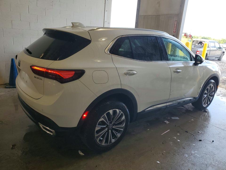Photo 3 from auction – 2024 BUICK ENVISION with VIN LRBFZME4XRD063565