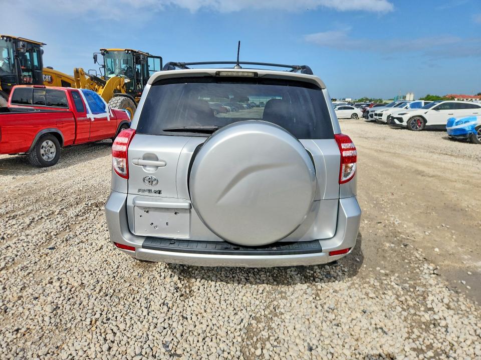 Zdjęcie 6 z aukcji – 2011 TOYOTA RAV4 z VIN 2T3ZF4DV3BW104886
