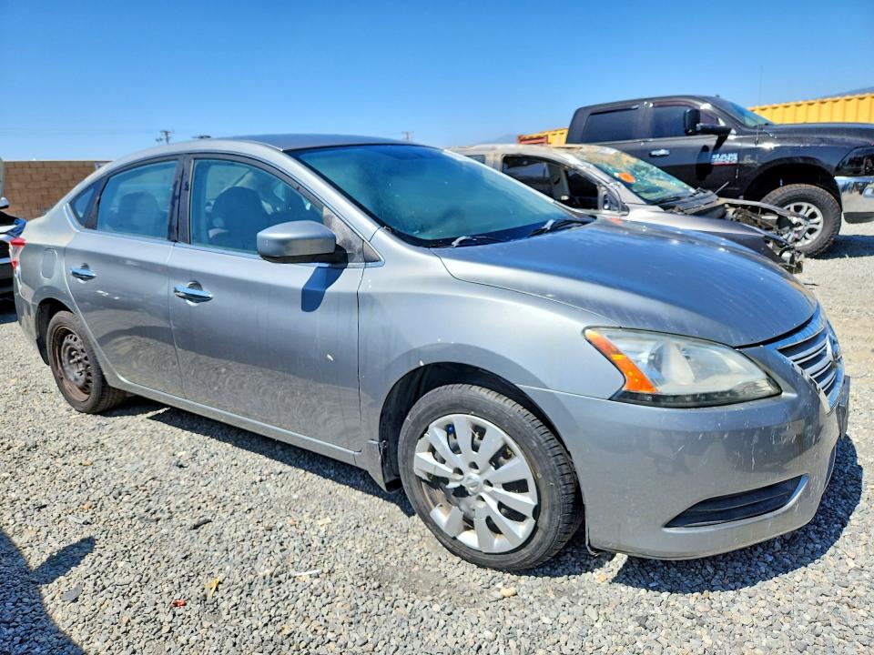 Photo 4 from auction – 2014 NISSAN SENTRA with VIN 3N1AB7AP1EL632828
