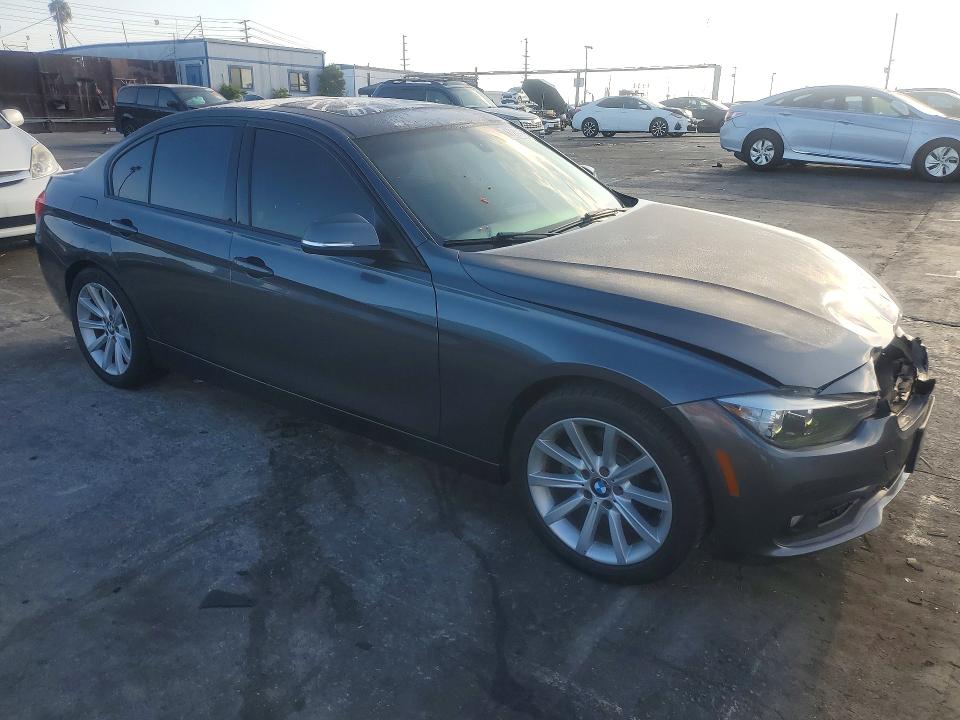 Photo 4 from auction – 2016 BMW 328 with VIN WBA8E9G56GNT87139