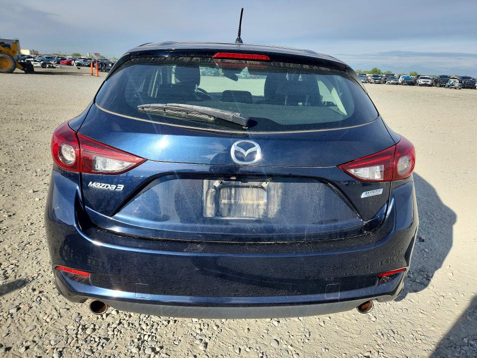 Foto 6 de la subasta – 2017 MAZDA 3 con VIN 3MZBN1L31HM152025