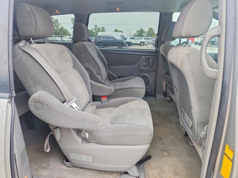 Photo 11 from auction – 2006 TOYOTA SIENNA with VIN 5TDZA23C36S565290