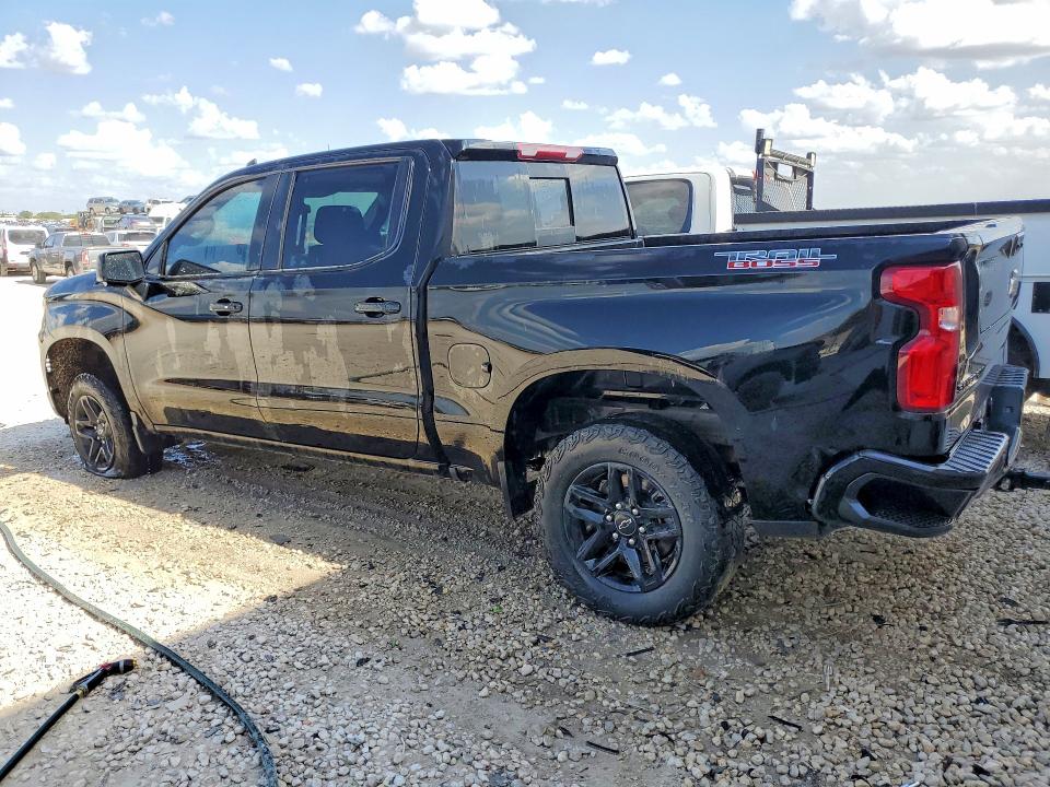 Photo 2 from auction – 2023 CHEVROLET SILVERADO with VIN 3GCUDFE82PG341994