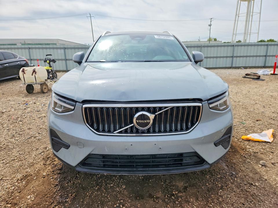 Photo 5 from auction – 2025 VOLVO XC40 with VIN YV4L12UJ5S2479254