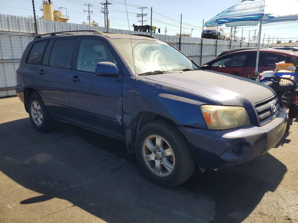 Photo 4 from auction – 2006 TOYOTA HIGHLANDER with VIN JTEGP21A560122922