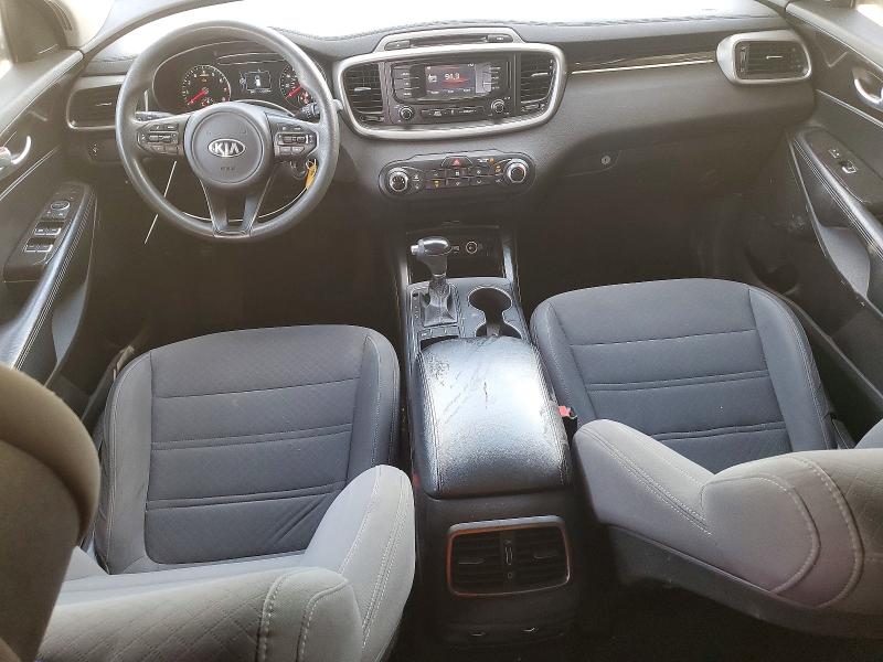 Снимка 8 от търг – 2016 KIA SORENTO с VIN 5XYPG4A56GG011195