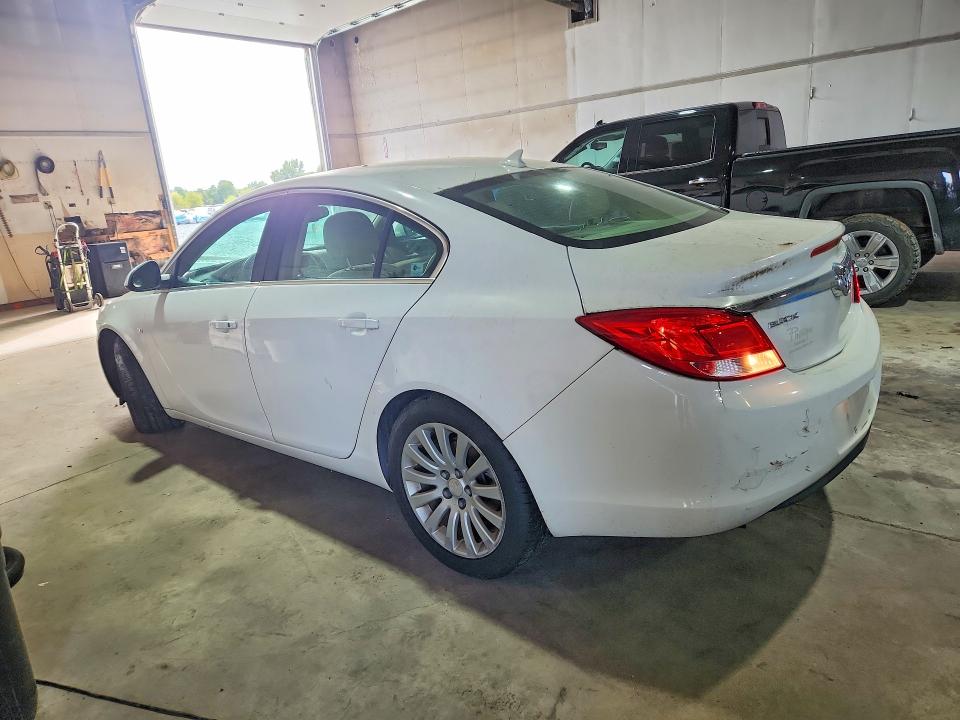 Снимка 2 от търг – 2011 BUICK REGAL с VIN W04GN5EC0B1024886