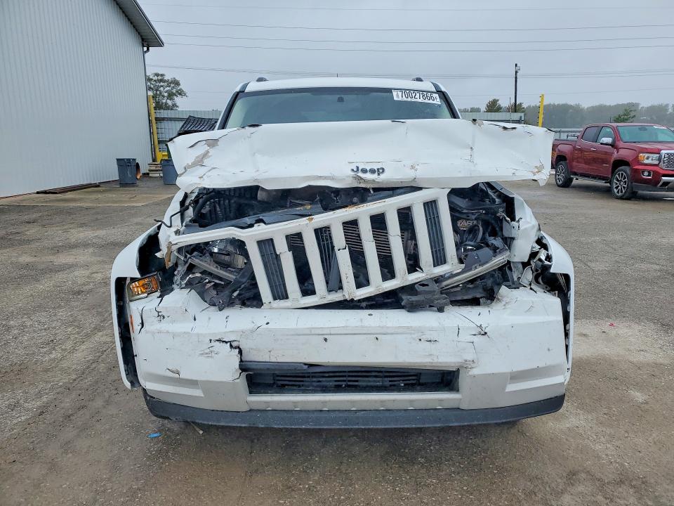 Photo 5 from auction – 2012 JEEP LIBERTY with VIN 1C4PJMAK1CW102461