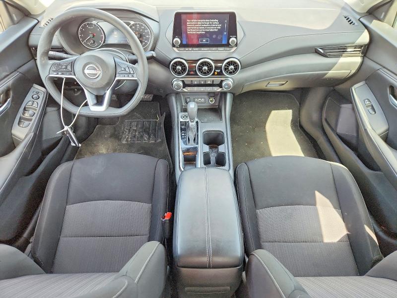 Снимка 8 от търг – 2025 NISSAN SENTRA с VIN 3N1AB8CV5SY369517