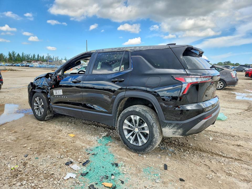 Photo 2 from auction – 2026 CHEVROLET EQUINOX with VIN 3GNAXHEG3TL297848