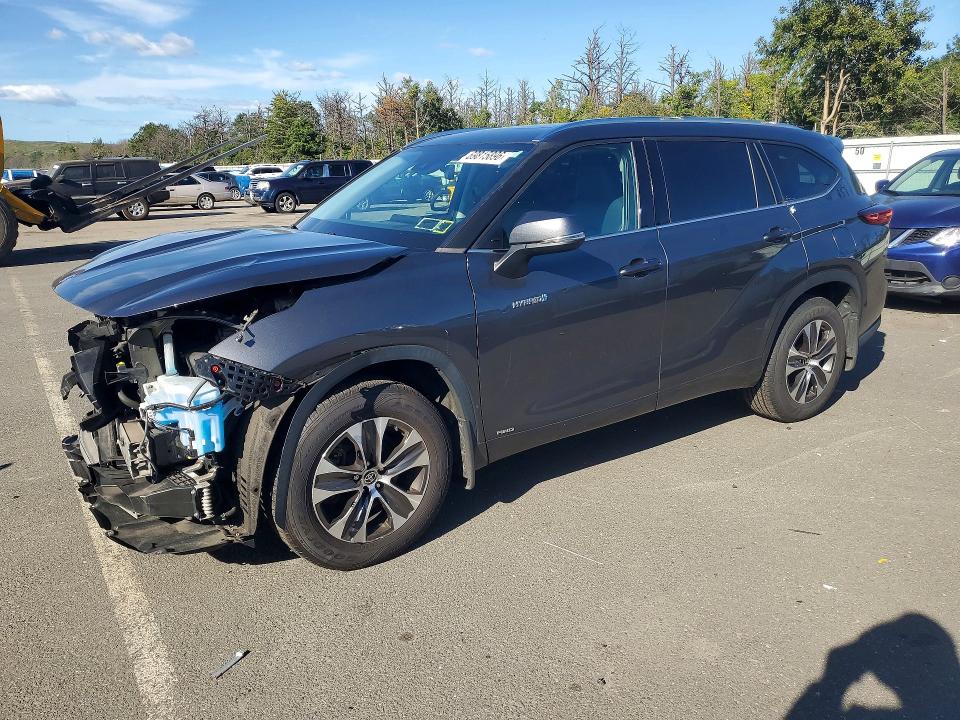 Photo 1 from auction – 2021 TOYOTA HIGHLANDER with VIN 5TDGBRCH6MS524173