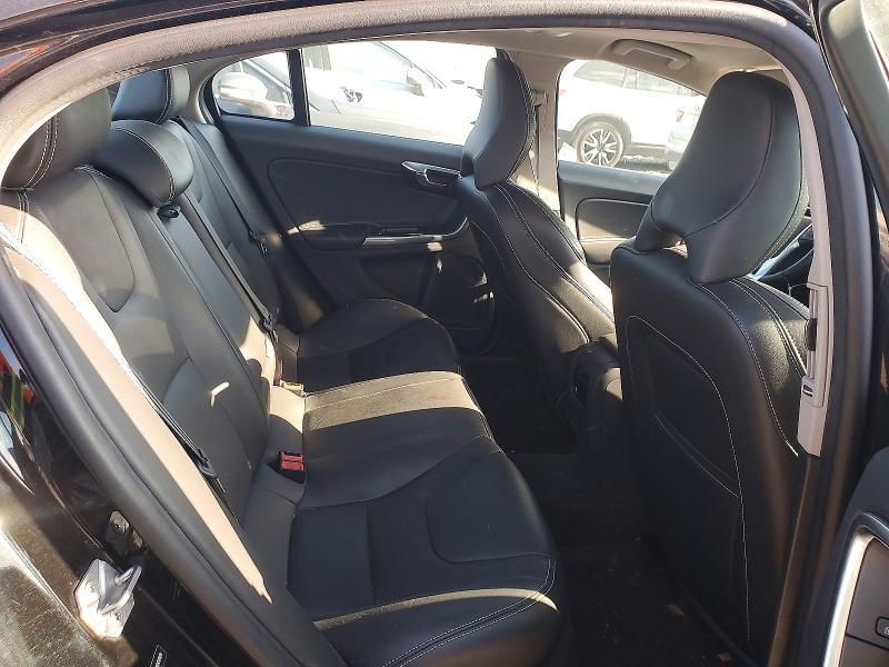 Foto 10 de la subasta – 2017 VOLVO S60 con VIN YV126MFL2H2437878