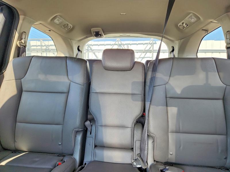 Photo 10 from auction – 2016 HONDA ODYSSEY with VIN 5FNRL5H60GB155437