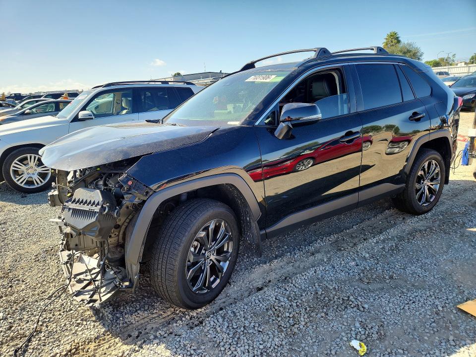 Photo 1 from auction – 2024 TOYOTA RAV4 with VIN JTMB6RFV8RD122285