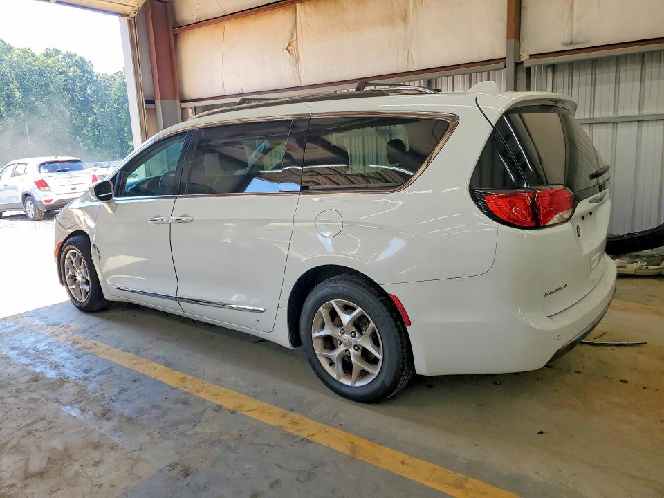Photo 2 from auction – 2020 CHRYSLER PACIFICA with VIN 2C4RC1BG1LR114985