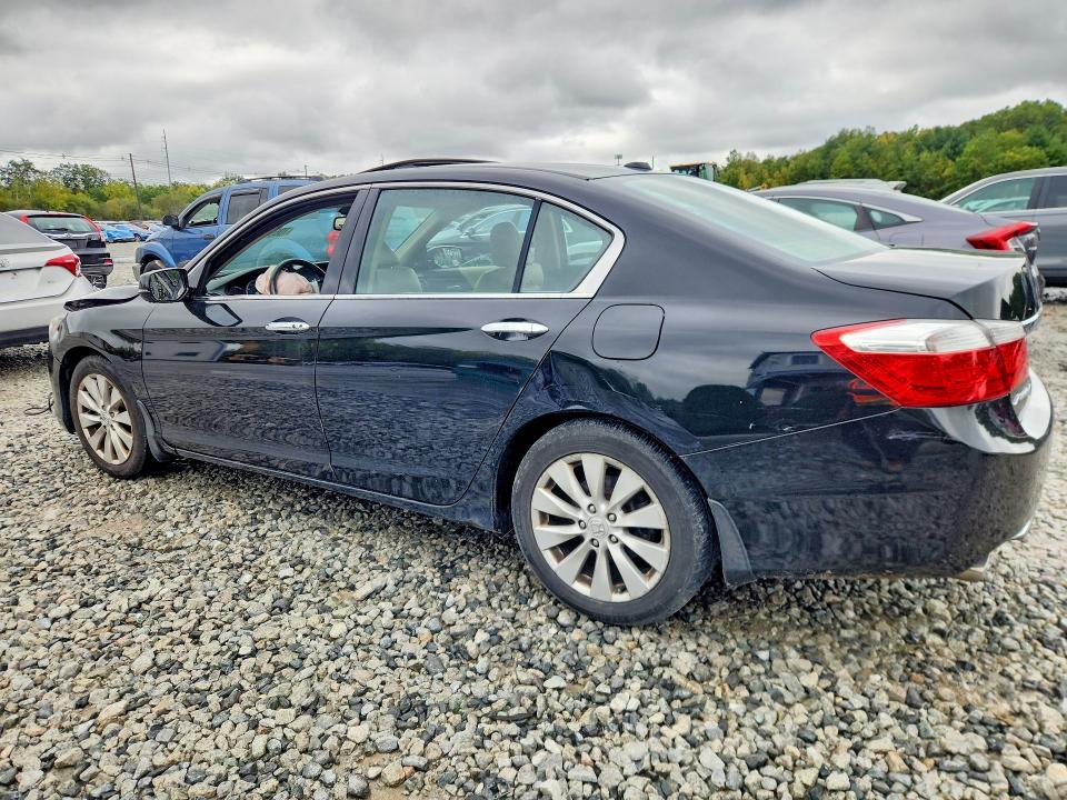 Снимка 2 от търг – 2013 HONDA ACCORD с VIN 1HGCR3F85DA028394