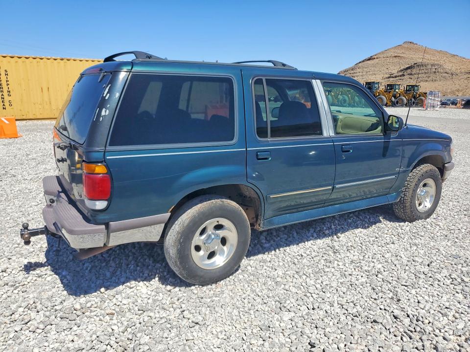 Photo 3 from auction – 1997 FORD EXPLORER with VIN 1FMDU32E4VZC11040