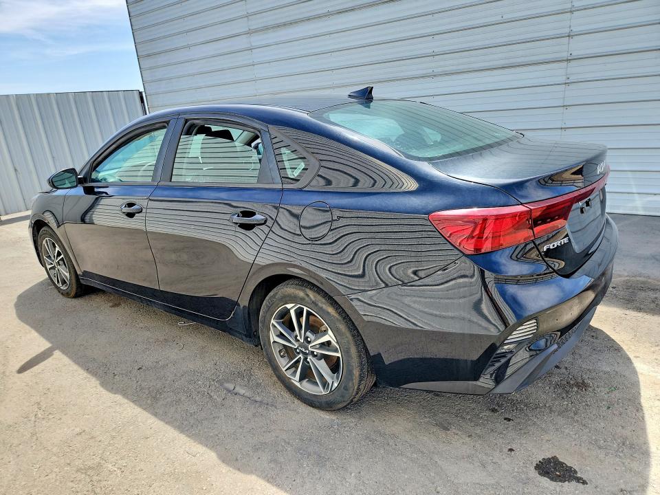 Foto 2 de la subasta – 2023 KIA FORTE con VIN 3KPF24AD8PE540548