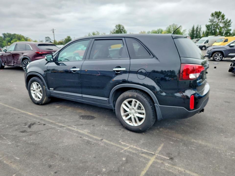 Снимка 2 от търг – 2014 KIA SORENTO с VIN 5XYKTCA65EG486715