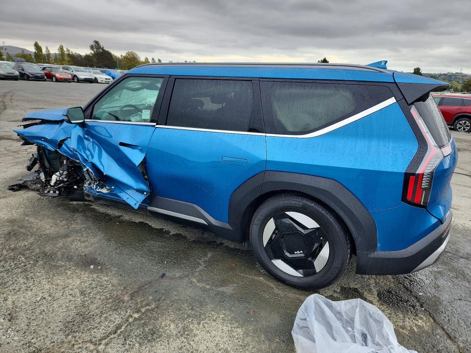 Photo 2 from auction – 2024 KIA EV9 with VIN KNDAFFS50R6023500