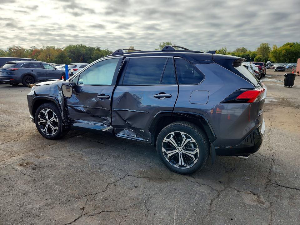 Снимка 2 от търг – 2021 TOYOTA RAV4 PRIME с VIN JTMFB3FV1MD068668