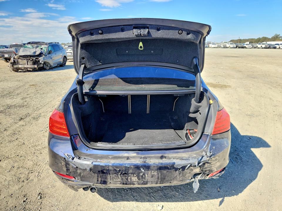 Photo 6 from auction – 2013 BMW 328 with VIN WBA3B5G59DNP40660