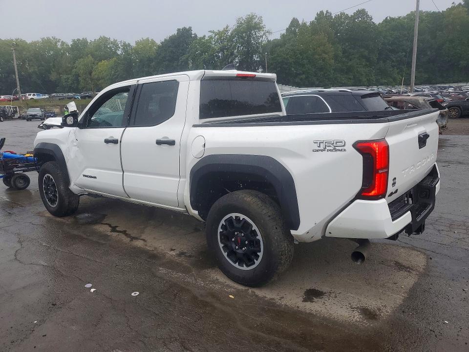 Zdjęcie 2 z aukcji – 2024 TOYOTA TACOMA z VIN 3TMLB5JN8RM054980