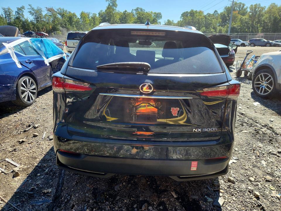 Foto 6 de la subasta – 2015 LEXUS NX con VIN JTJBJRBZXF2026461
