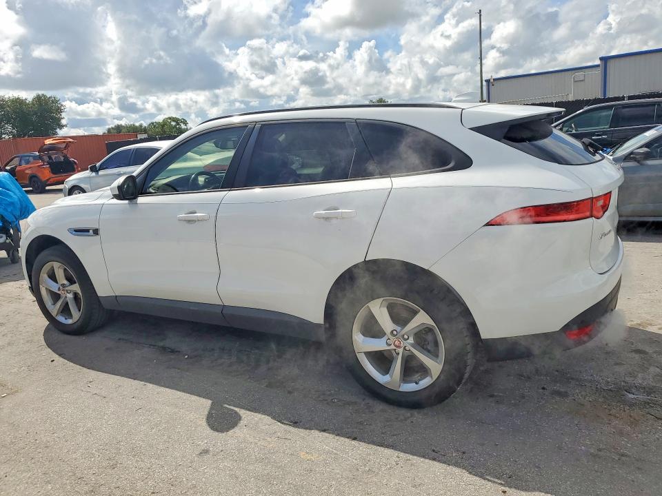Zdjęcie 2 z aukcji – 2017 JAGUAR F-PACE z VIN SADCJ2BV4HA067080