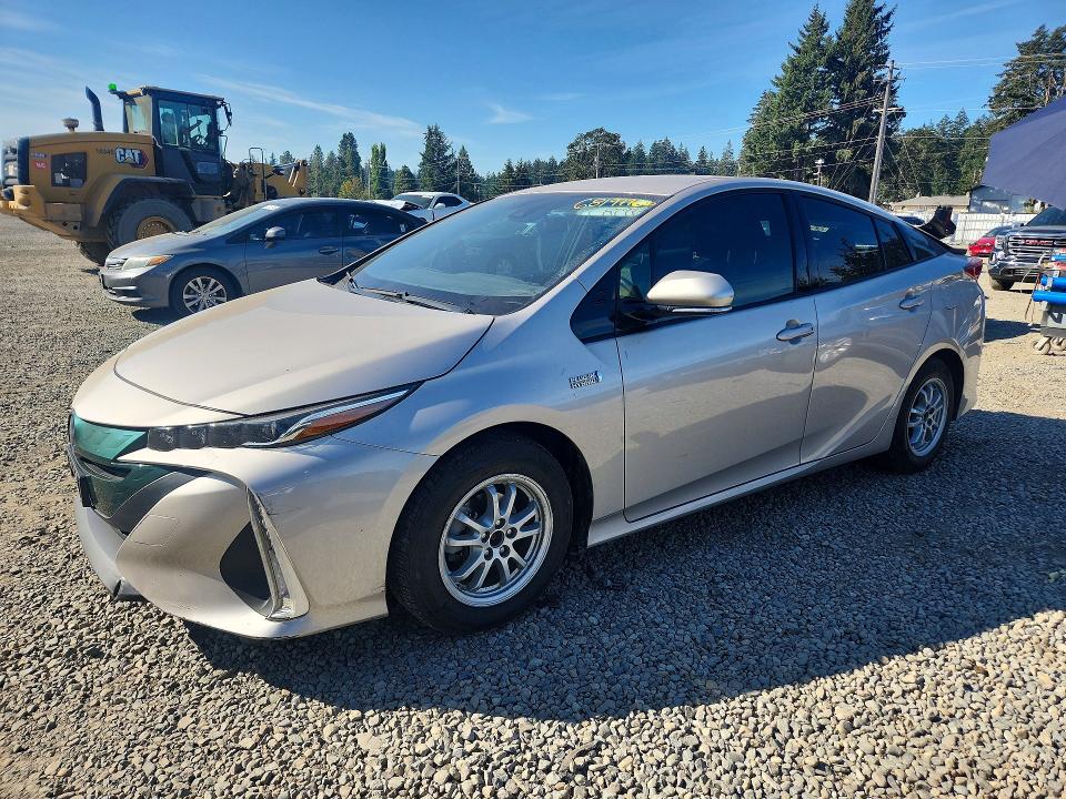 TOYOTA PRIUS PRIME 2018 with VIN JTDKARFP5J3090244 - Photo from auction
