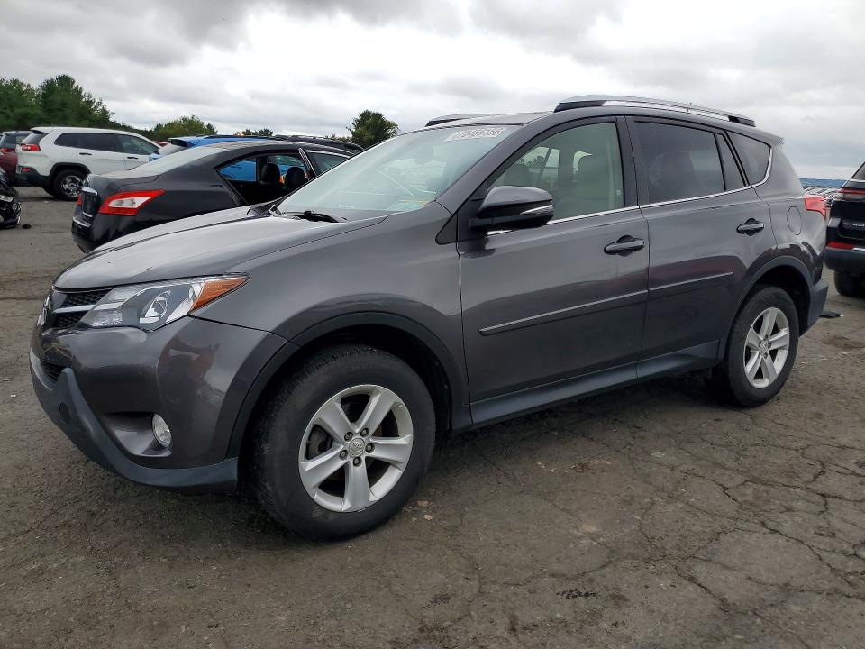 TOYOTA RAV4 2014 with VIN JTMRFREV5EJ005730 - Photo from auction