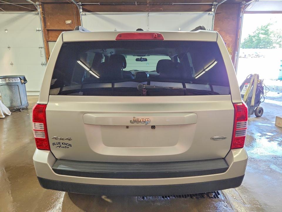 Photo 6 from auction – 2011 JEEP PATRIOT with VIN 1J4NF1GB4BD265754
