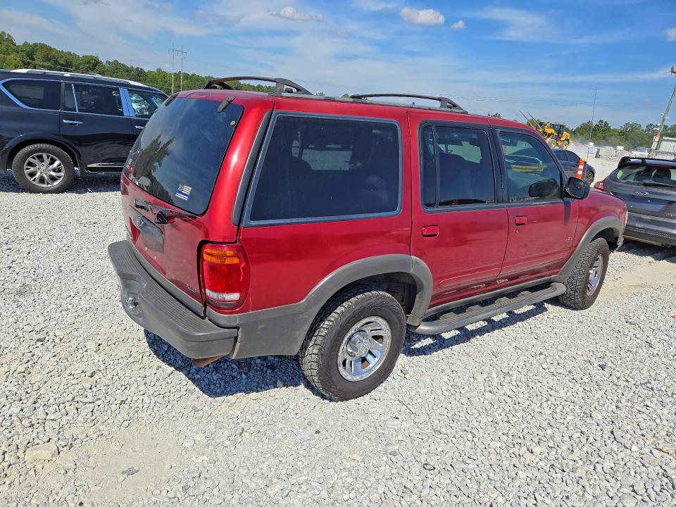 Foto 3 de la subasta – 2000 FORD EXPLORER con VIN 1FMZU62X8YZC10860