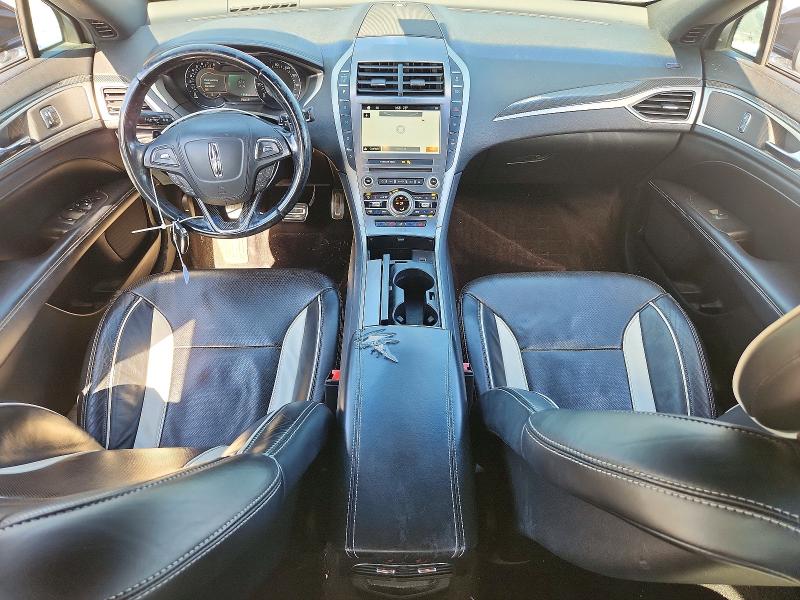 Foto 8 de la subasta – 2017 LINCOLN MKZ con VIN 3LN6L5FC3HR612958