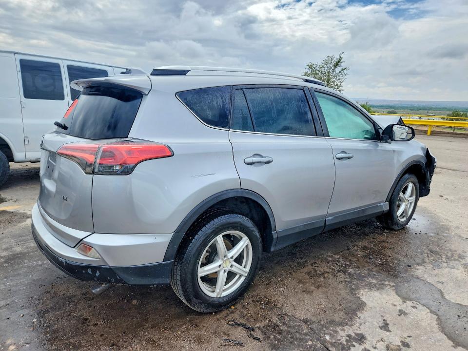 Снимка 3 от търг – 2016 TOYOTA RAV4 с VIN 2T3ZREV1GW253672