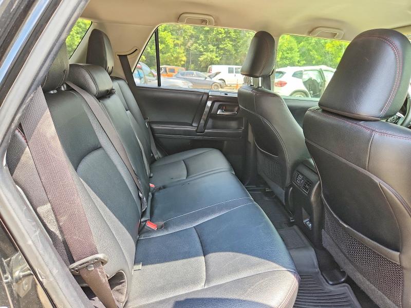 Photo 11 from auction – 2022 TOYOTA 4RUNNER with VIN JTERU5JR3N6030275