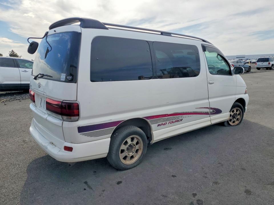 Photo 3 from auction – 1997 TOYOTA HIACE with VIN RCH470005818