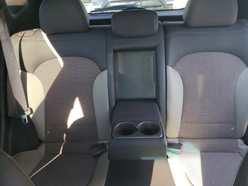 Photo 10 from auction – 2012 HYUNDAI TUCSON with VIN KM8JU3AC7CU349894
