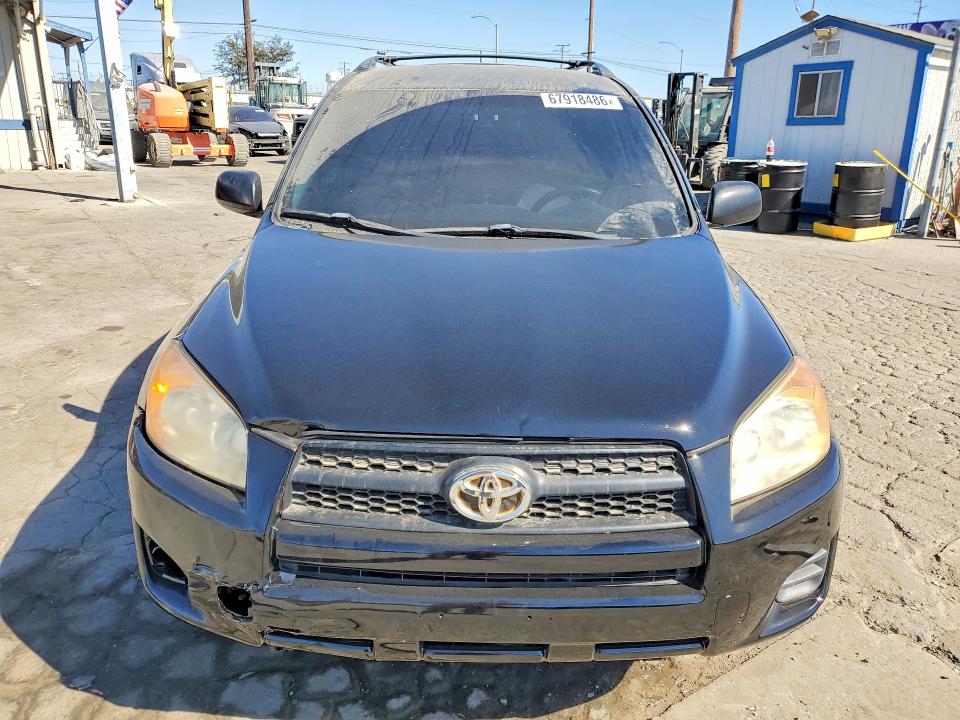 Снимка 5 от търг – 2011 TOYOTA RAV4 с VIN 2T3KF4DV9BW102464