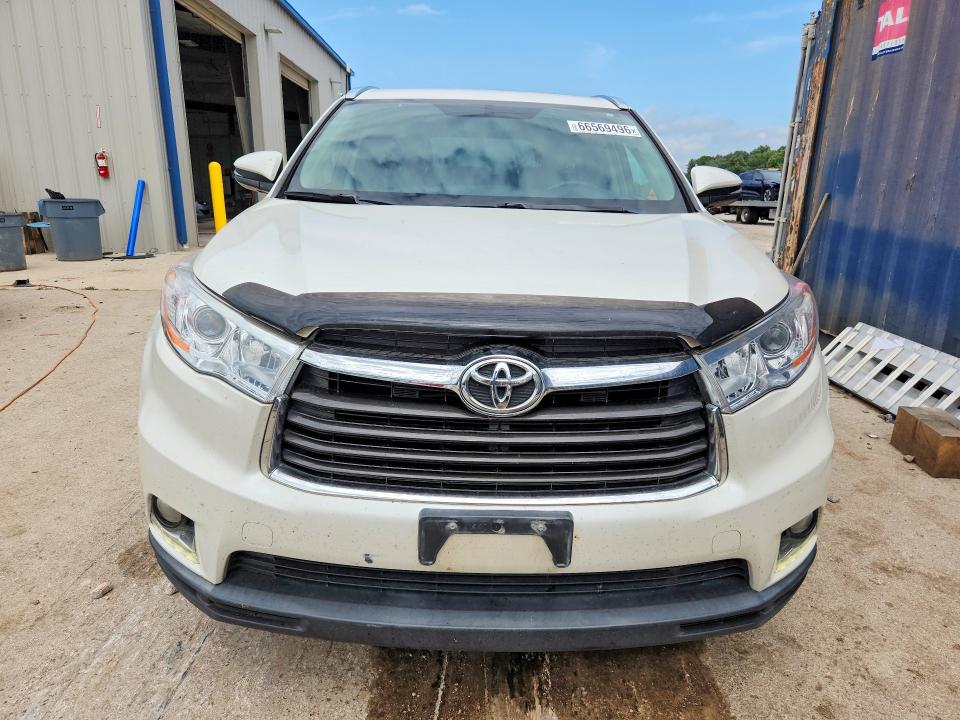 Photo 5 from auction – 2015 TOYOTA HIGHLANDER with VIN 5TDYKRFH7FS112069