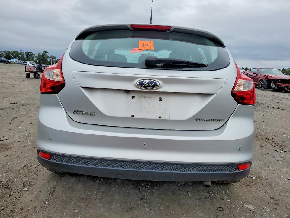 Zdjęcie 6 z aukcji – 2013 FORD FOCUS z VIN 1FADP3N20DL191681