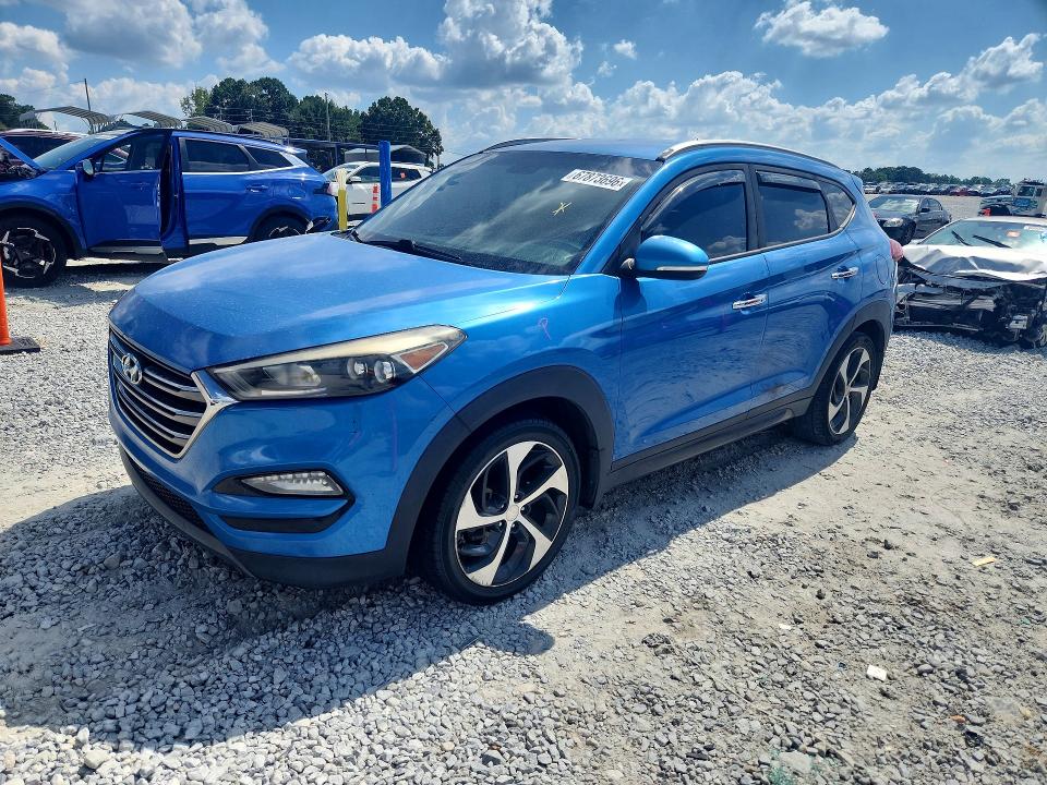 HYUNDAI TUCSON 2016 with VIN KM8J33A28GU185149 - Photo from auction