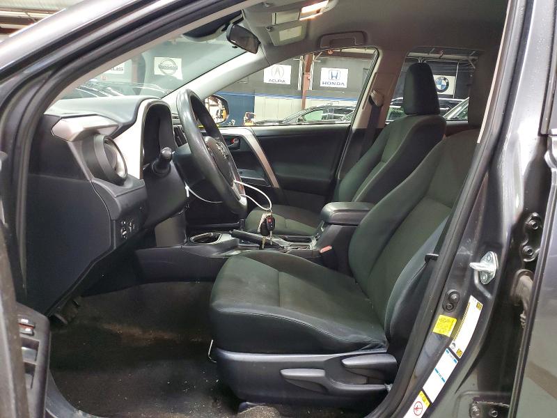 Photo 7 from auction – 2018 TOYOTA RAV4 with VIN JTMBFREV4JJ737584