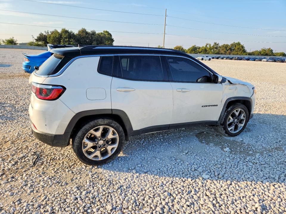 Photo 3 from auction – 2019 JEEP COMPASS with VIN 3C4NJCCB0KT788544