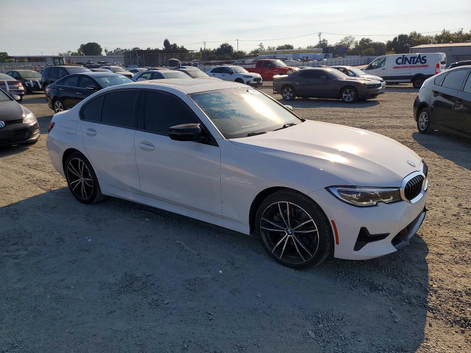 Zdjęcie 4 z aukcji – 2022 BMW 330XE z VIN 3MW5P9J0XN8C66043
