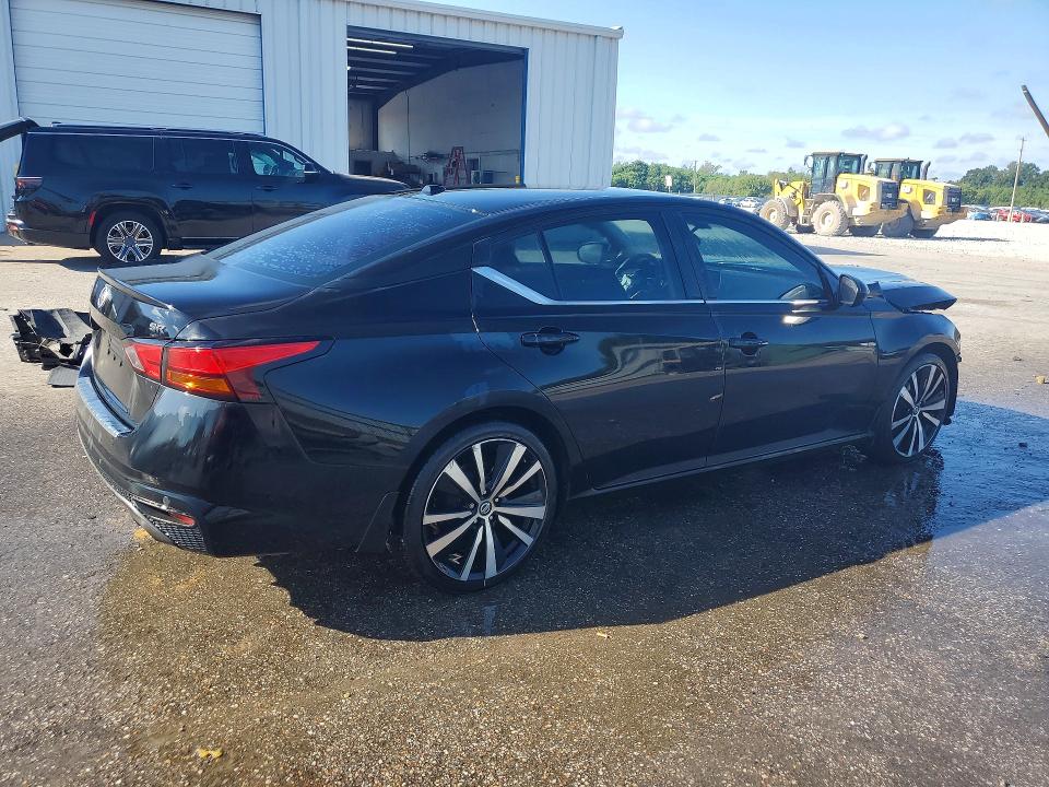 Снимка 3 от търг – 2021 NISSAN ALTIMA с VIN 1N4BL4CV2MN412417